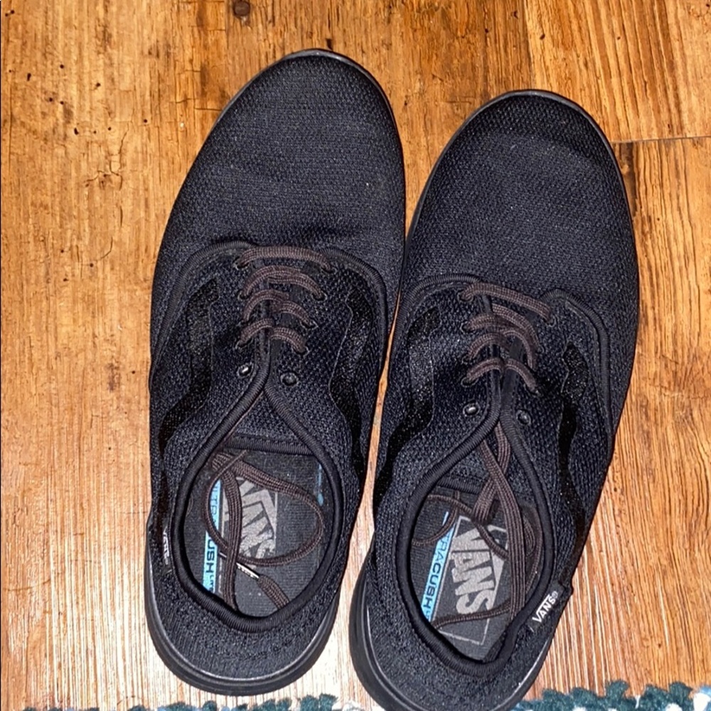 Men’s Vans tennis shoes